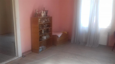 Vanzare Apartament 2 camere 56 mp zona Cinematograf Florin Piersic !